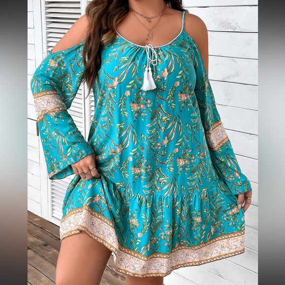 Dresses & Skirts - Boho Plus Floral Print Cold Shoulder Tassel Tie Ruffle Hem Dress